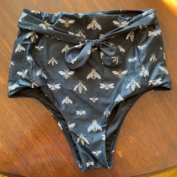 Verdelimon bee bikini - Picture 3 of 10